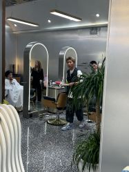 -Tloml salon
