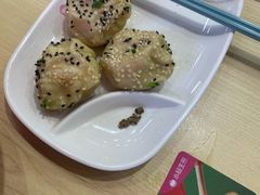 -小杨生煎(金山百联购物中心3楼店)