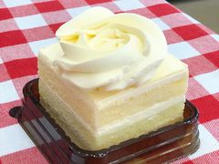-红宝石·鲜奶小方·海派西点房(南丹店)