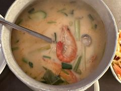 -大头虾越式风味餐厅(光明广场店)