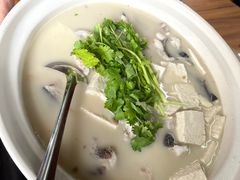 -芦茨金富饭庄·25年老字号·专做稻草鸡