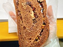 果仁大列巴-Ole 面包房(华润万象城店)