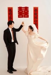 -喜爱高定婚纱摄影