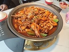 -徐记小怪兽肉蟹煲(中央大街店)