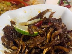 -隔壁老王·家常云南菜(花巷店)