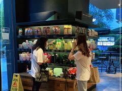 -星巴克臻选(上海长风大悦城店)