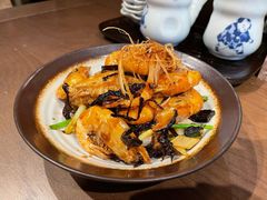 招牌笋干菜油爆虾-品味杭州·粤式融合·海鲜小馆·钱江新城CBD
