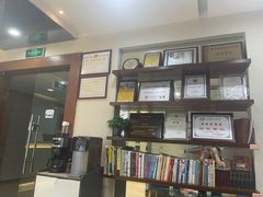 -蒙恩齿科(福田金中環店)
