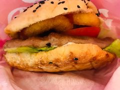 多汁牛肉中国汉堡-塔斯汀中国汉堡(凯泽雅园店)