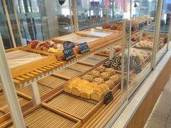 -焙丽拾光(麦凯乐直营店)