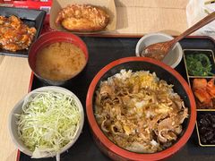 -牛邸·烧肉饭(来福士店)