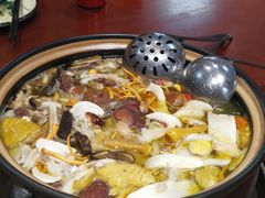 -菌之家·专业纯野生菌火锅·特色炒菌