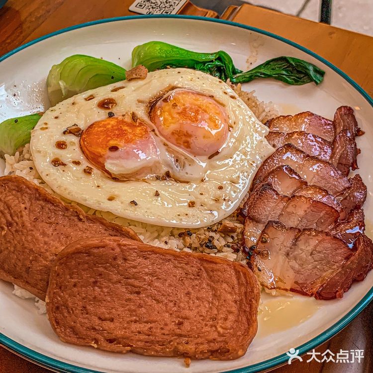 重庆小曼谷紫薇路超火🔥粤式餐吧好美味‼️