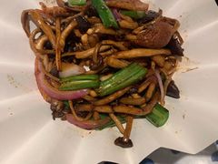 茶树菇炒八爪鱼-桂满陇天书(南京德基旗舰店)