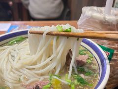 -云阿蛮云南生烫牛肉米线(奉贤路店)