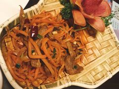 酸萝卜炒牦牛肉-吉祥圣雪藏餐
