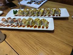 -鱼旨寿司(碧湖万达广场店)