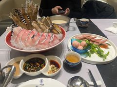 -红鼎豆捞·非遗鲍皇汤火锅(宝丰路店)