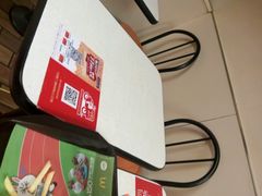 角落-麦当劳(湛江大厦店)