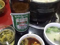 -南渝食府.墨脱石锅松茸鸡