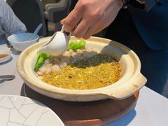 蟹黄煲仔饭-屋里厢上海菜馆