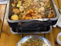-后街佬·炭火鲜鱼杂(南城店)