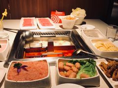-海底捞火锅鲜切牛肉主题店(长寿路店)
