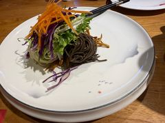 鸡丝凉面-石榴红了·非遗酥皮烤包子·新疆菜(瑞豪店)