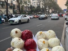 -李与白包子铺(桐梓林店)