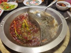 -沸炉重庆老火锅(军事博物馆店)