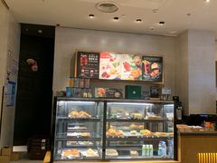 面包甜点陈列柜-星巴克(新达汇三林店)