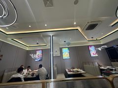-虾领航小龙虾·吉林烧烤(柳州路店)