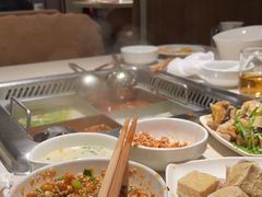 -海底捞火锅鲜切牛肉主题店(长寿路店)
