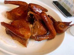 脆皮炸乳鸽-御花园酒店(希尔顿店)