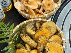 -阿山卓·野生菌火锅·纳西火塘烤肉