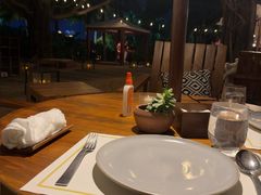 -三亚艾迪逊酒店·海滩烧烤 BARBACOA·现场乐队·浪漫晚餐·烧烤海鲜