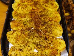 -老东镇啤酒屋海鲜加工·蒸汽海鲜·海鲜烧烤(台东店)