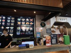 -亮亮面馆(经六路店)