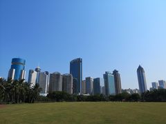 -万绿园