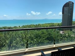 -三亚湾海居铂尔曼度假酒店