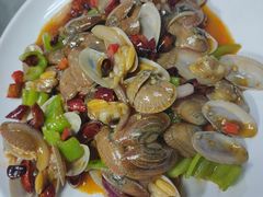 -四川小胡子海鲜(丁村万人海鲜广场店)