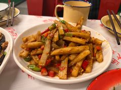 -堂瓦里·33年传统赣菜(第一街区店)