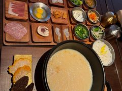 -银米·云南传统过桥米线(双廊黑金冠店)
