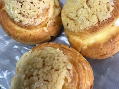 爆浆奶油泡芙-昆明冠生园·蛋糕·面包(南强街店)