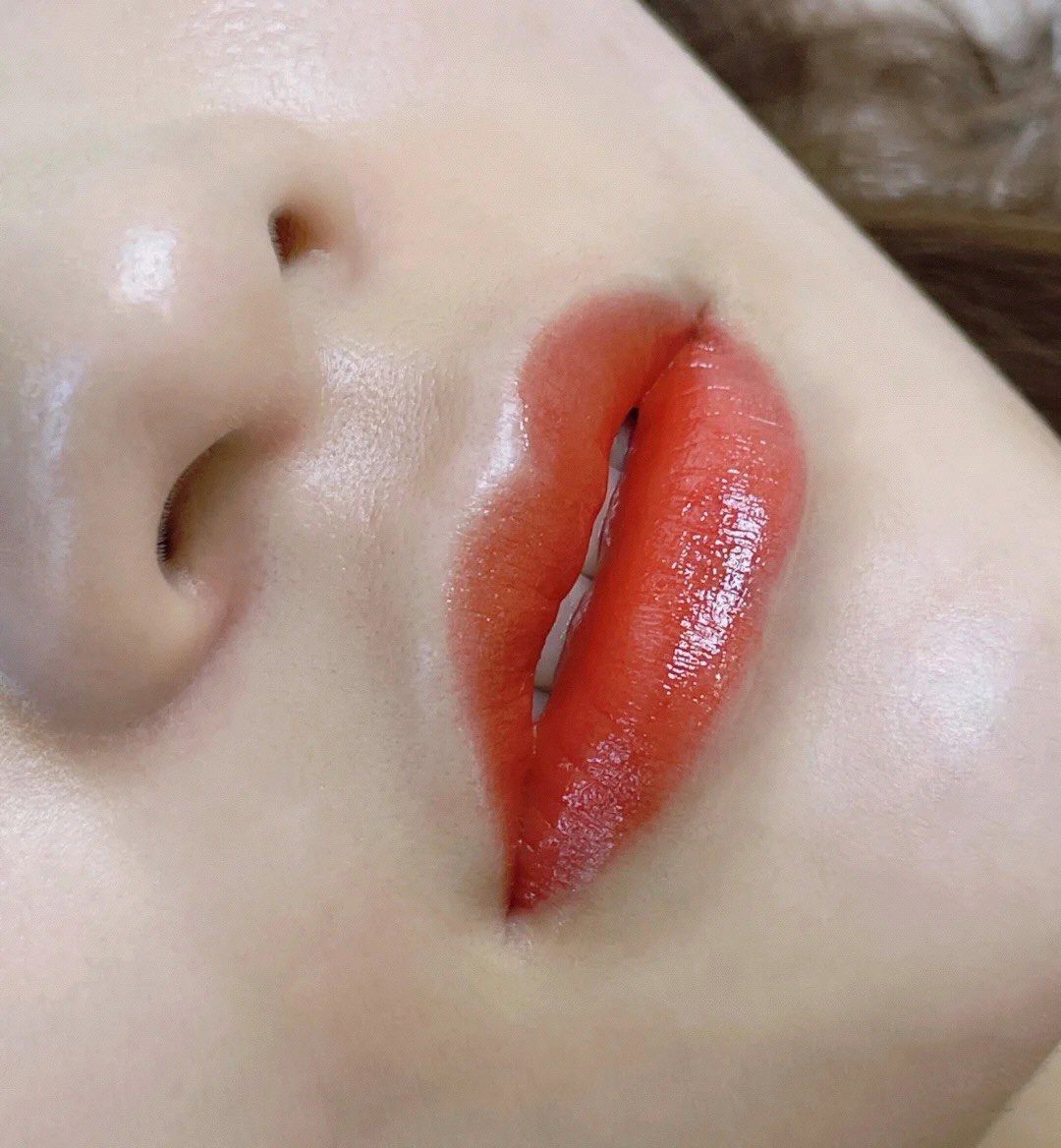 果冻唇