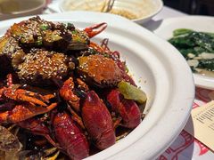 -肥肥虾庄·金牌油焖大虾(汉街SKP店)