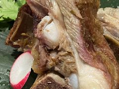 手抓羊排-敏珠拉姆藏餐·南京厨房(富春江东街店)