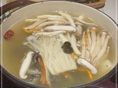 -黑鸡小馆(金源店)