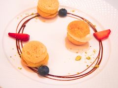 巴黎贝斯和夹心巧克力酱香草冰淇淋-福楼法餐厅FLO