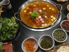 -顶顶汤火牛排火锅·经典铜锅涮肉